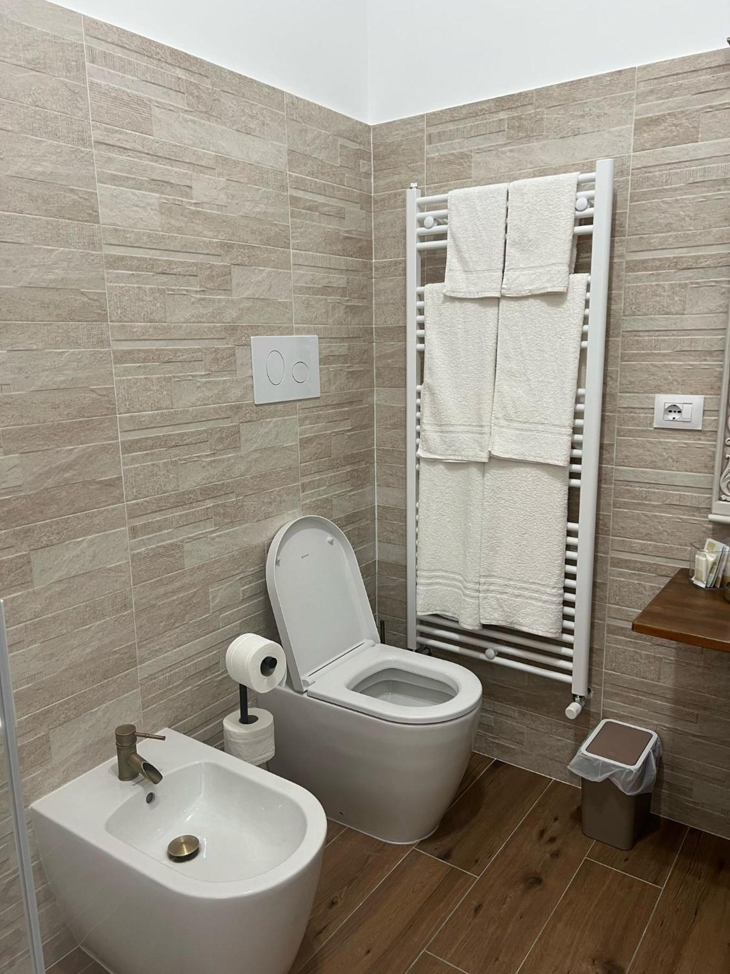 Dente Di Leone Hotel San Mauro Cilento Luaran gambar