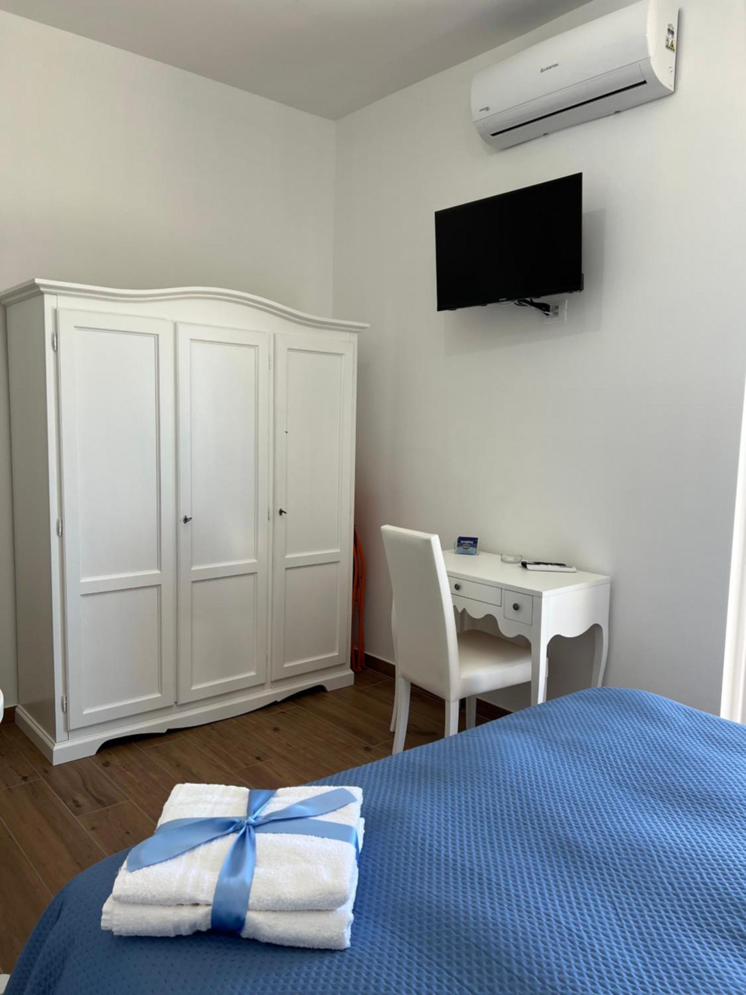 Dente Di Leone Hotel San Mauro Cilento Luaran gambar